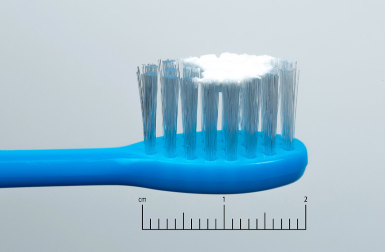 What is a smear of toothpaste